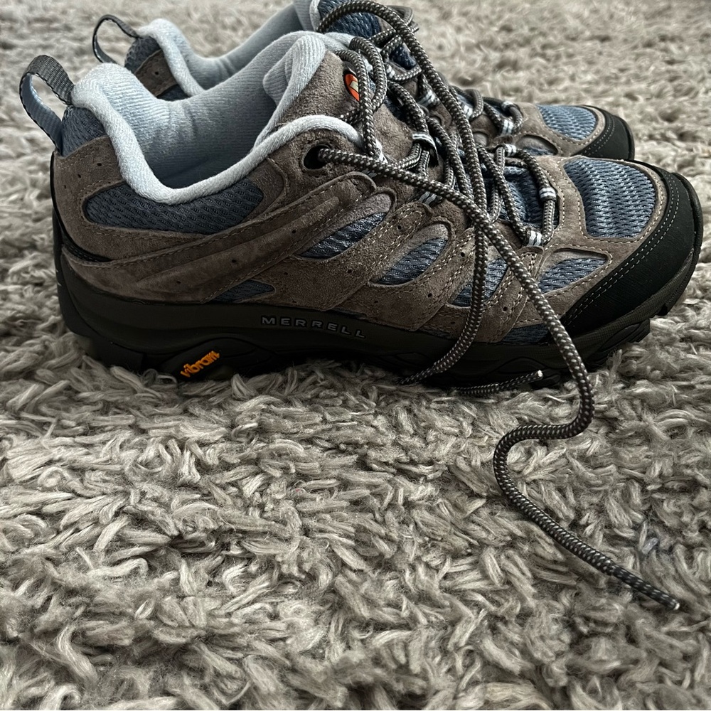Merrell hiking shoes size 9.5